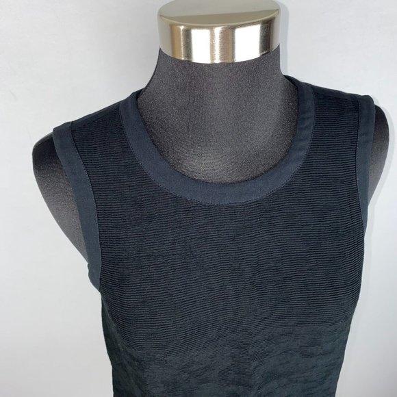 Nic + Zoe XS Black Textured Front Partial Back Zip Tank Top Hi-Lo Slit Sides - Picture 4 of 12